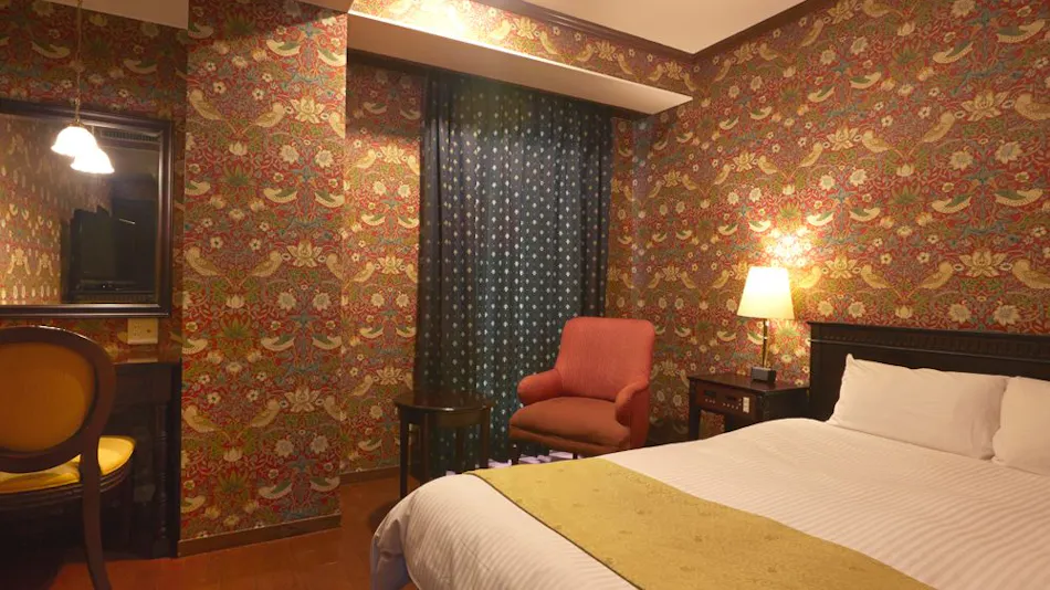 Old England Dogo Yamanote Hotel