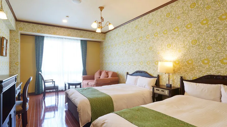 Old England Dogo Yamanote Hotel