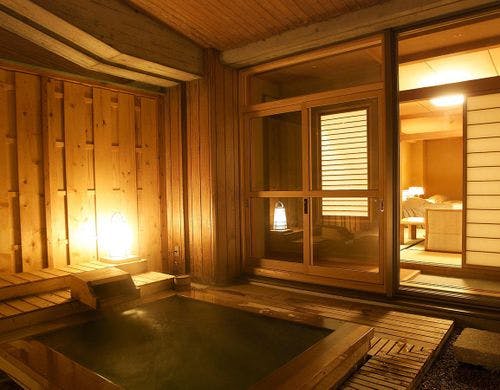 【庭園露天風呂付特別室80平米／水浅葱】