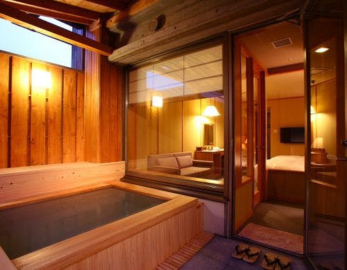 【露天風呂付ツインルーム30平米（山側）】