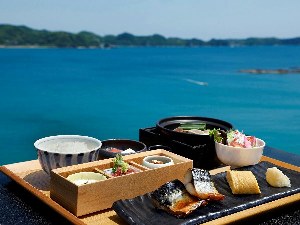 【朝食付き】勝浦漁港の漁師の朝をテーマにした和朝食御膳