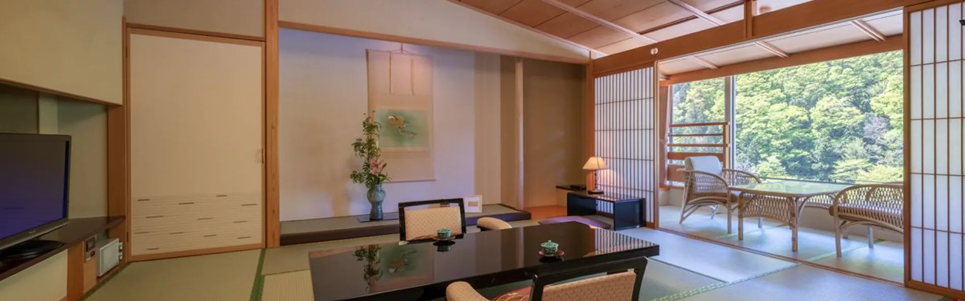 ホテル華の湯