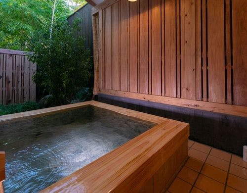 【鶴見】二階建ての一階部分のお部屋。