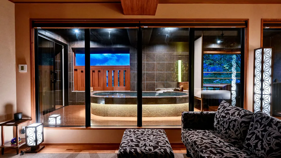 Gero Onsen Kokoro wo Naderu Seijaku Miyako