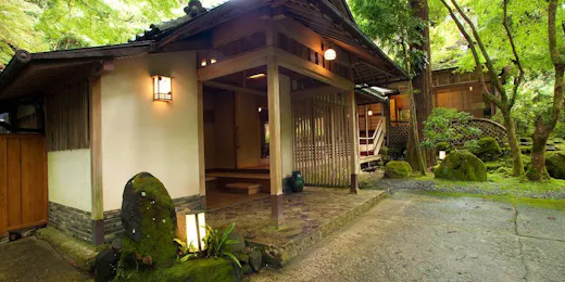 奈良・春日奥山 月日亭