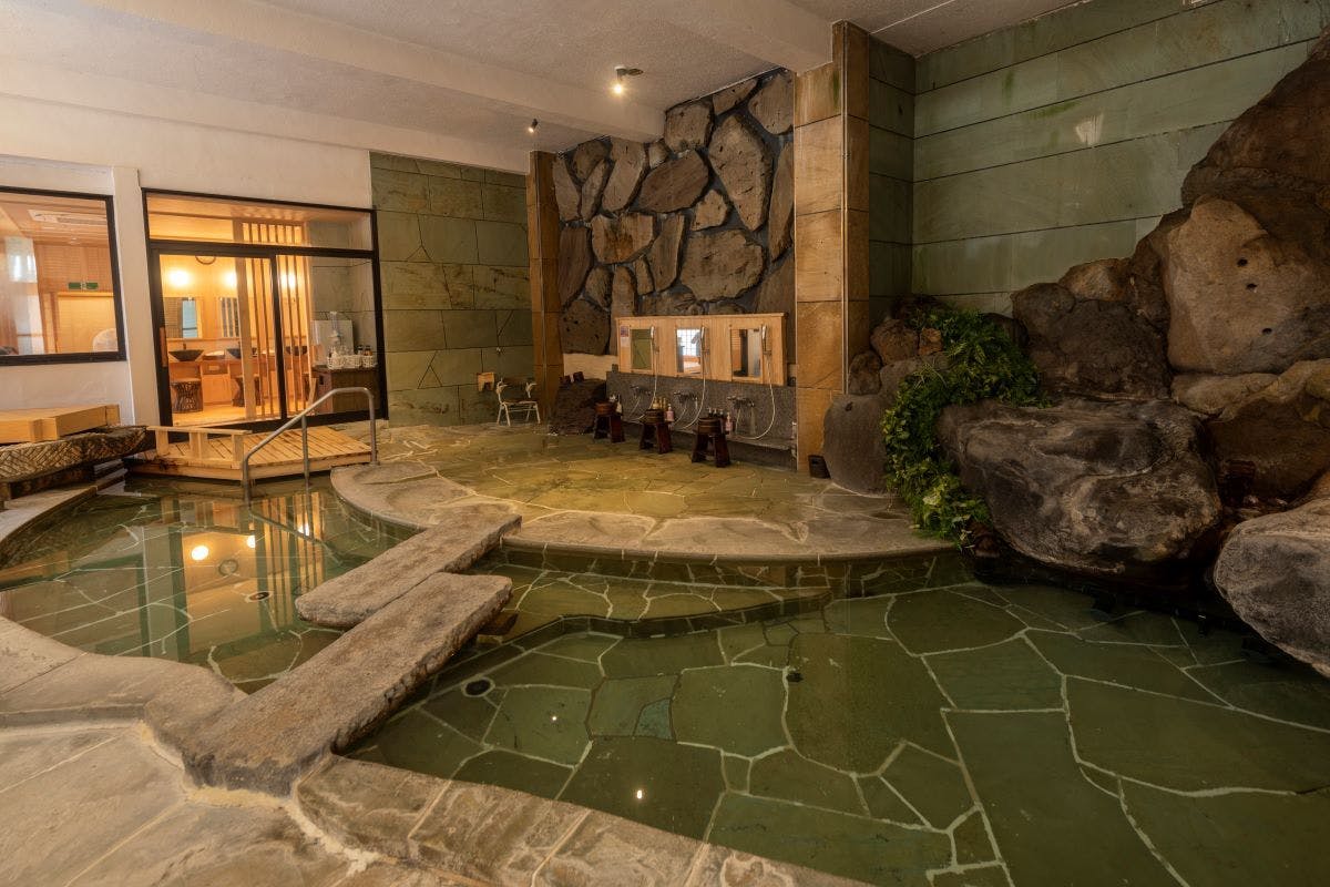 【大浴場：室內浴池】「菊花浴池」