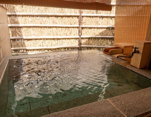 源泉掛け流し露天風呂付き客室イメージ