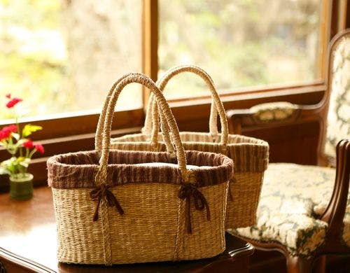 館内着は作務衣をご用意しております。