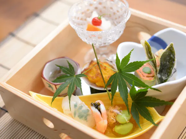 【食事処】全室源泉掛け流し露天風呂と四季を彩る料理を堪能 本格懐石スタンダードプラン