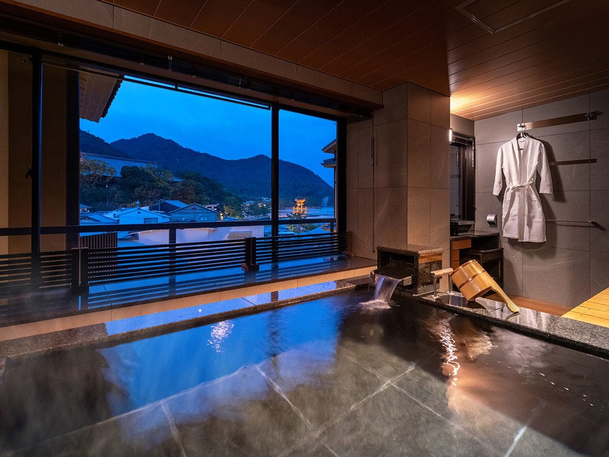 宮島　錦水館