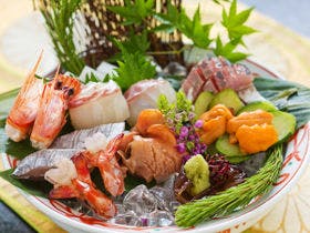 宮島 錦水館【嚴島神社の大鳥居と心酔いの食を愉しむお洒落宿】
