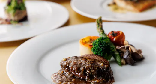 【17:30晚餐開始】附全套晚餐方案【含兩餐】