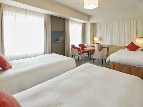 スクエアフォースルーム(常設ベッド3台)