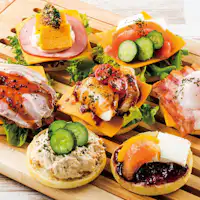 朝食(セルフマフィンサンド)