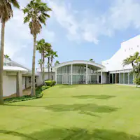 【エミオンタワー】中庭