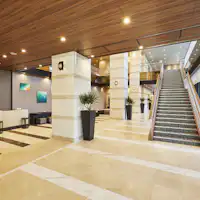 1階ロビー(エミオンスクエア)