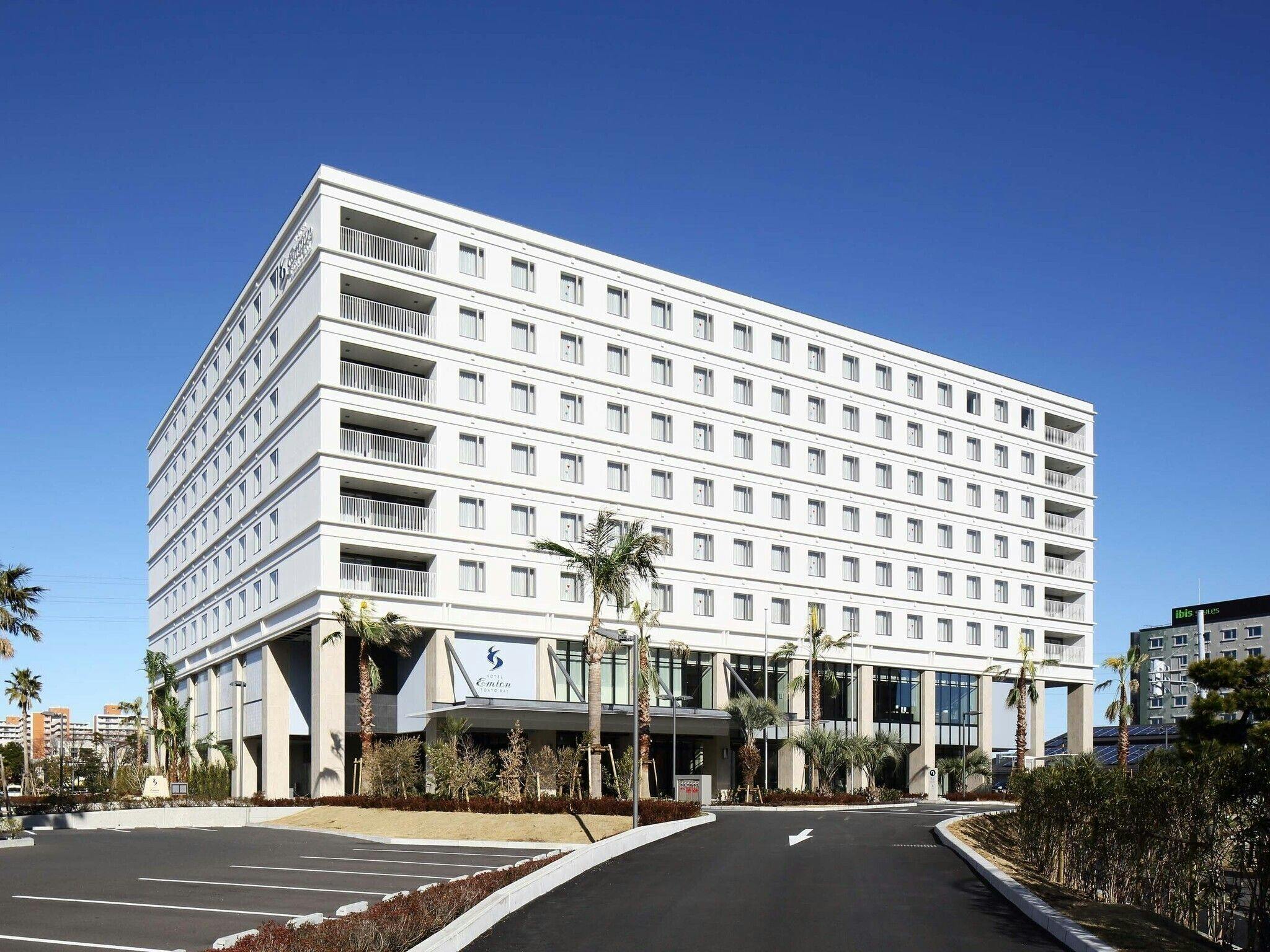 外観（エミオンスクエア）