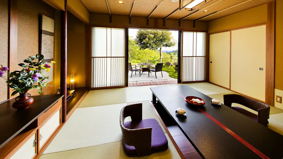 Noto Tsukumowan Hyakurakuso