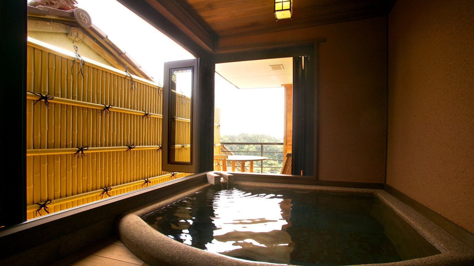 能登九十九湾　百楽荘