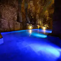 【海洋深層水洞窟風呂】