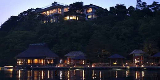 能登九十九湾 百楽荘