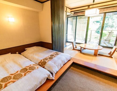 寝湯付客室（和洋室）一例