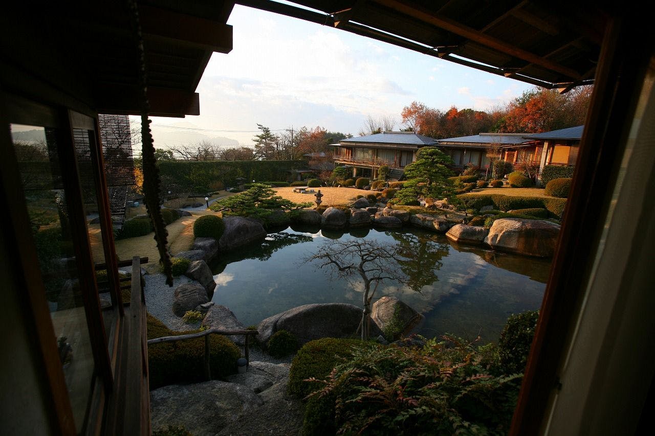 庭園の宿　石亭
