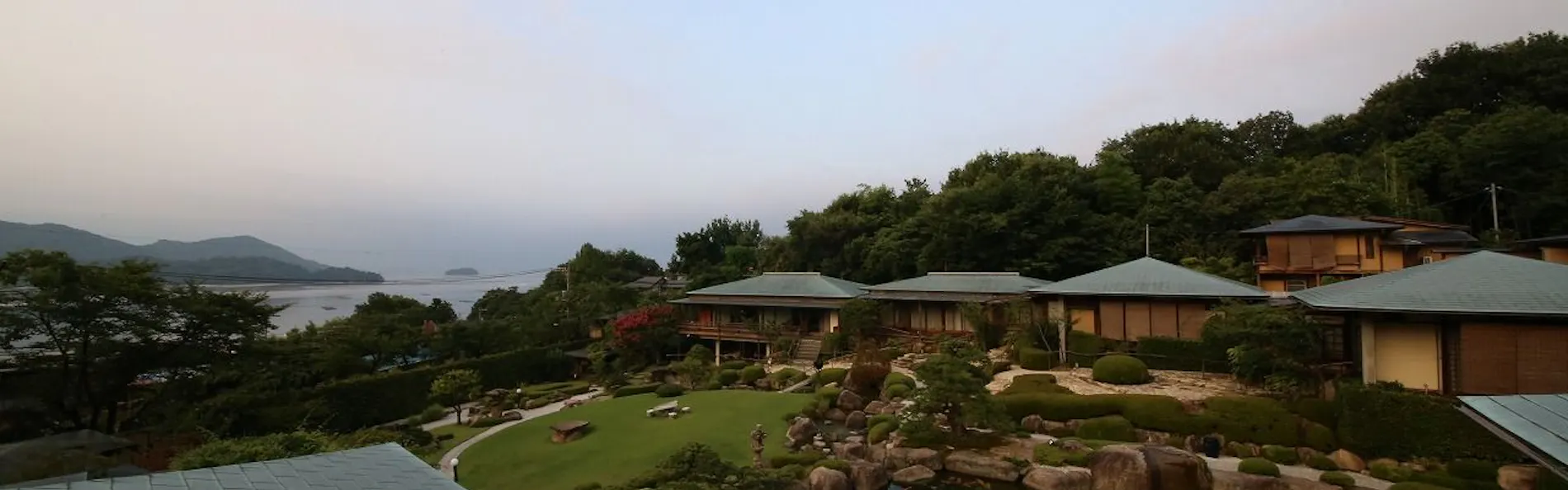 庭園の宿 石亭