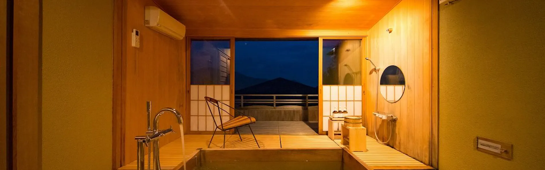 庭園の宿 石亭