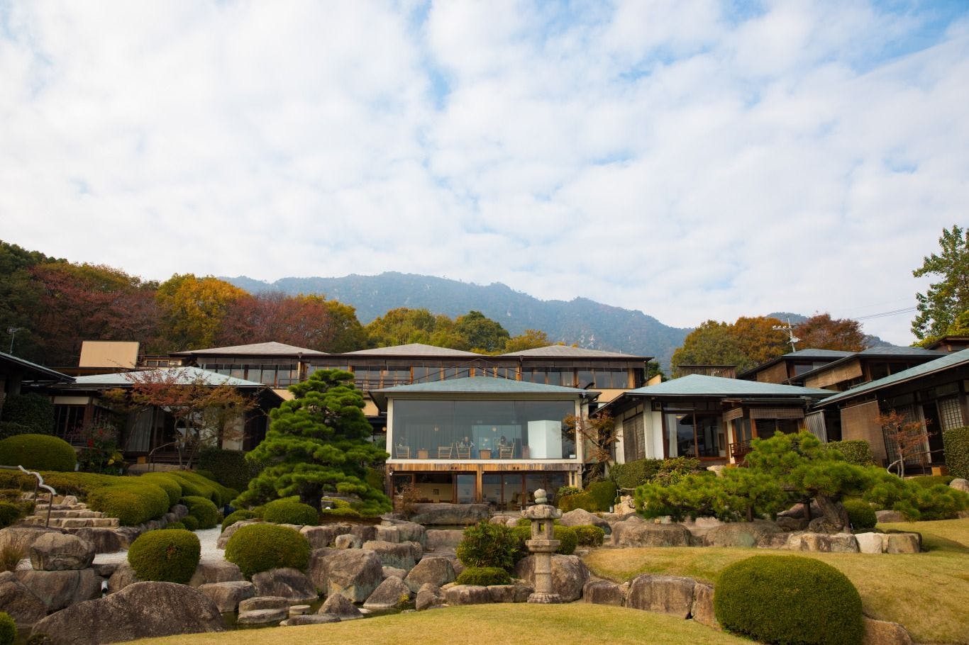 庭園の宿　石亭