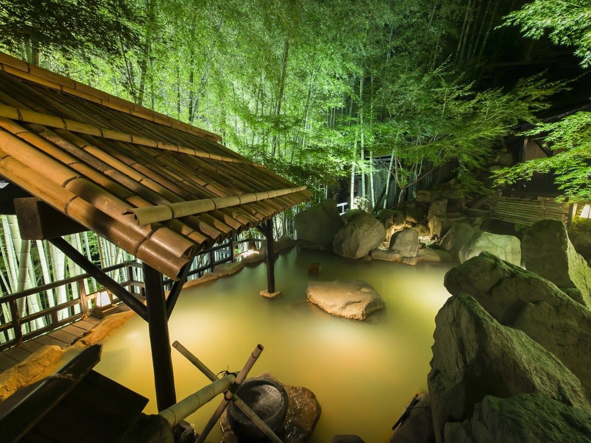秘境　白川源泉　山荘　竹ふえ