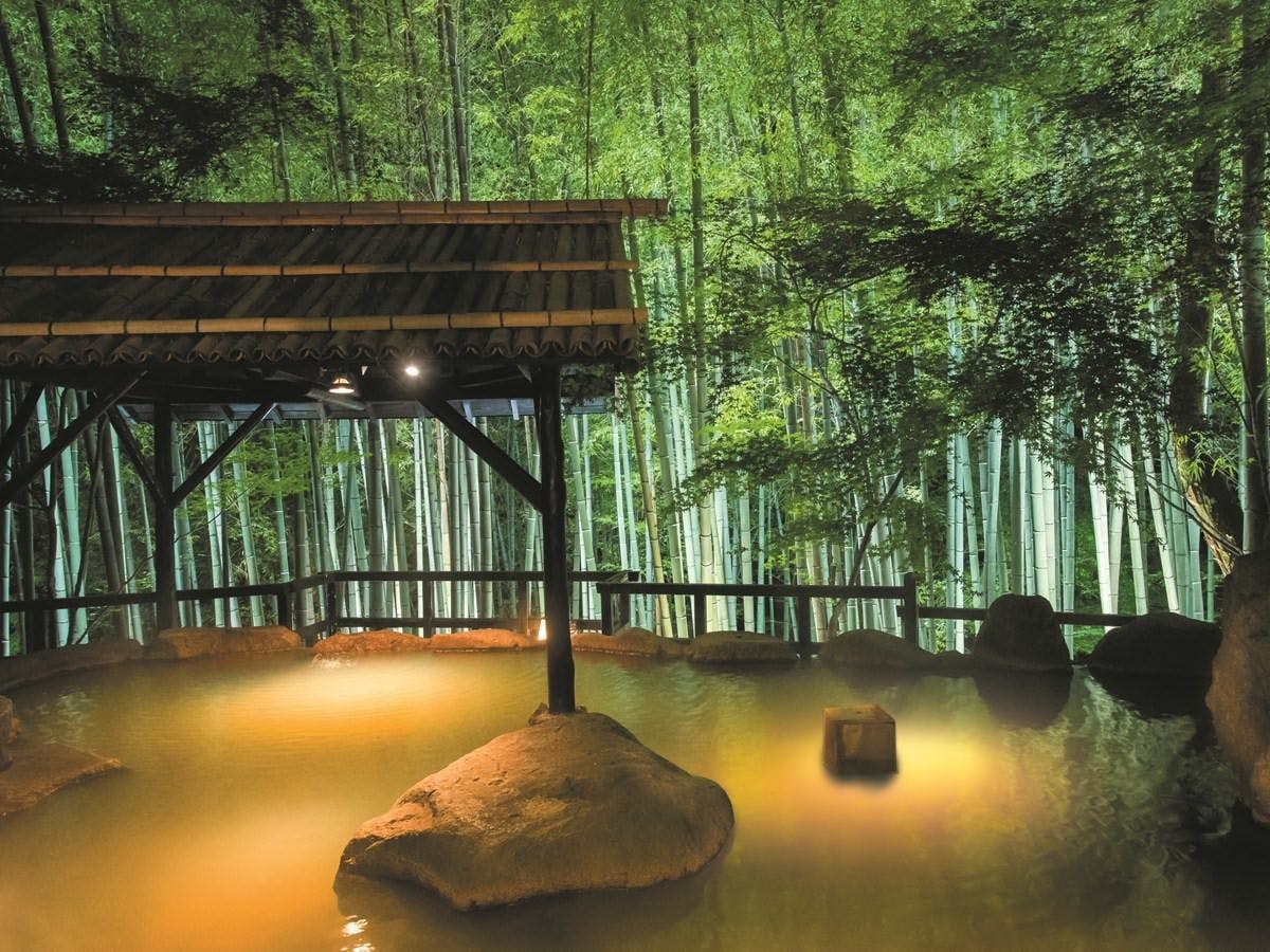 秘境　白川源泉　山荘　竹ふえ