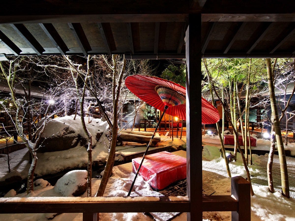 秘境　白川源泉　山荘　竹ふえ