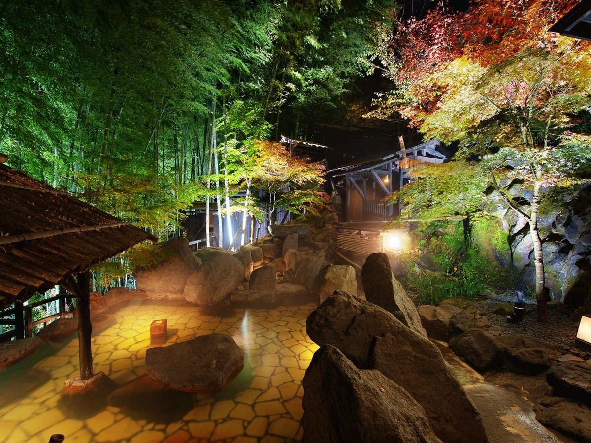 秘境　白川源泉　山荘　竹ふえ