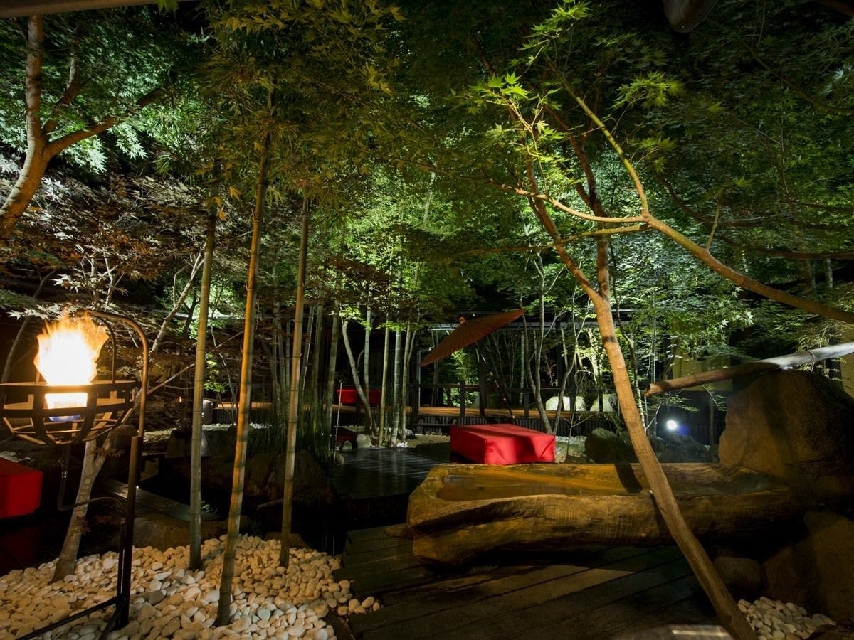 秘境　白川源泉　山荘　竹ふえ