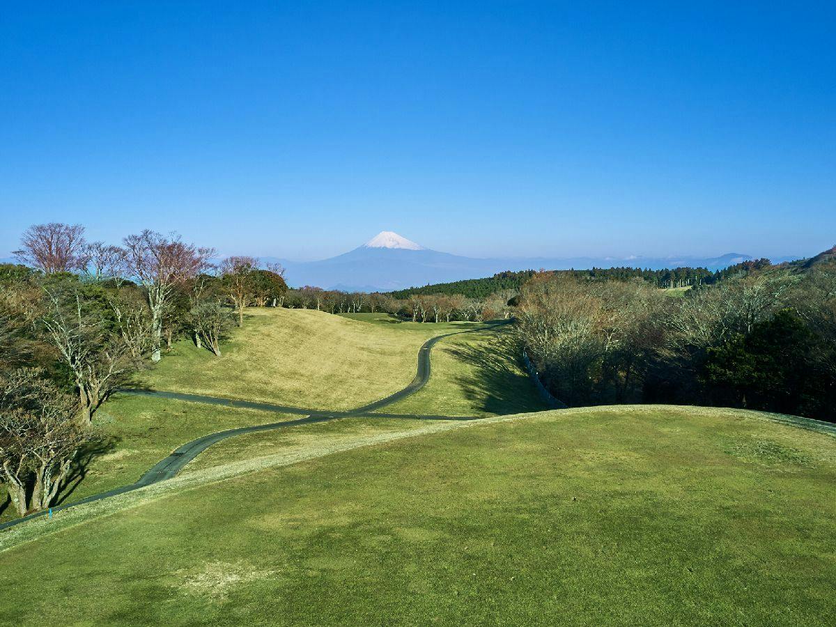 ＜24 September–30 November・Khusus hari kerja＞Rencana termasuk golf self-play＜1 malam termasuk sarapan＞