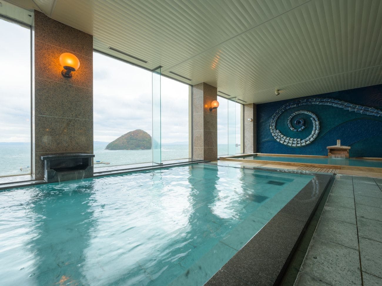 浅虫温泉　南部屋・海扇閣