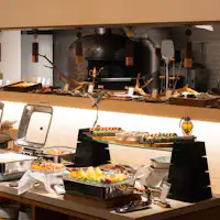 【ザ・キッチンカンラ B2階】