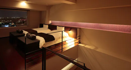 【SUITE contoh】Suite Maisonette