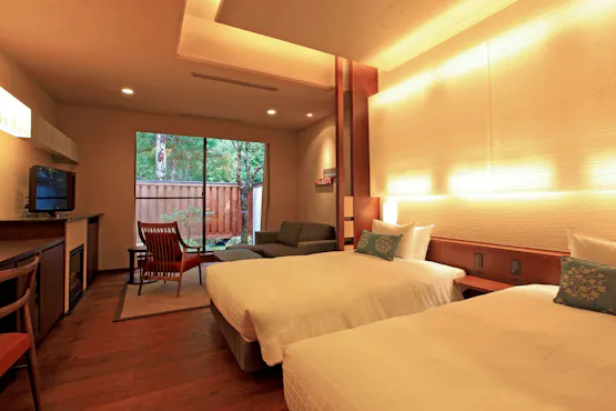 ห้องทวินสไตล์ตะวันตก~ห้องนั่งเล่นพร้อมเตาผิง (ระบบแก๊ส)