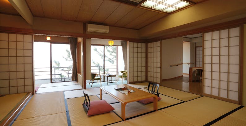 禁煙 準バリアフリー 和室12 5帖 ツインベッド 調理長厳選 鹿児島3大 黒ブランド を食すプランプラン 夫婦露天風呂の宿 吟松 一休 Com