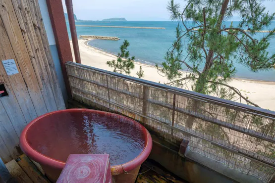Open-air ceramic bathtub guest room on the 3rd floor (example)