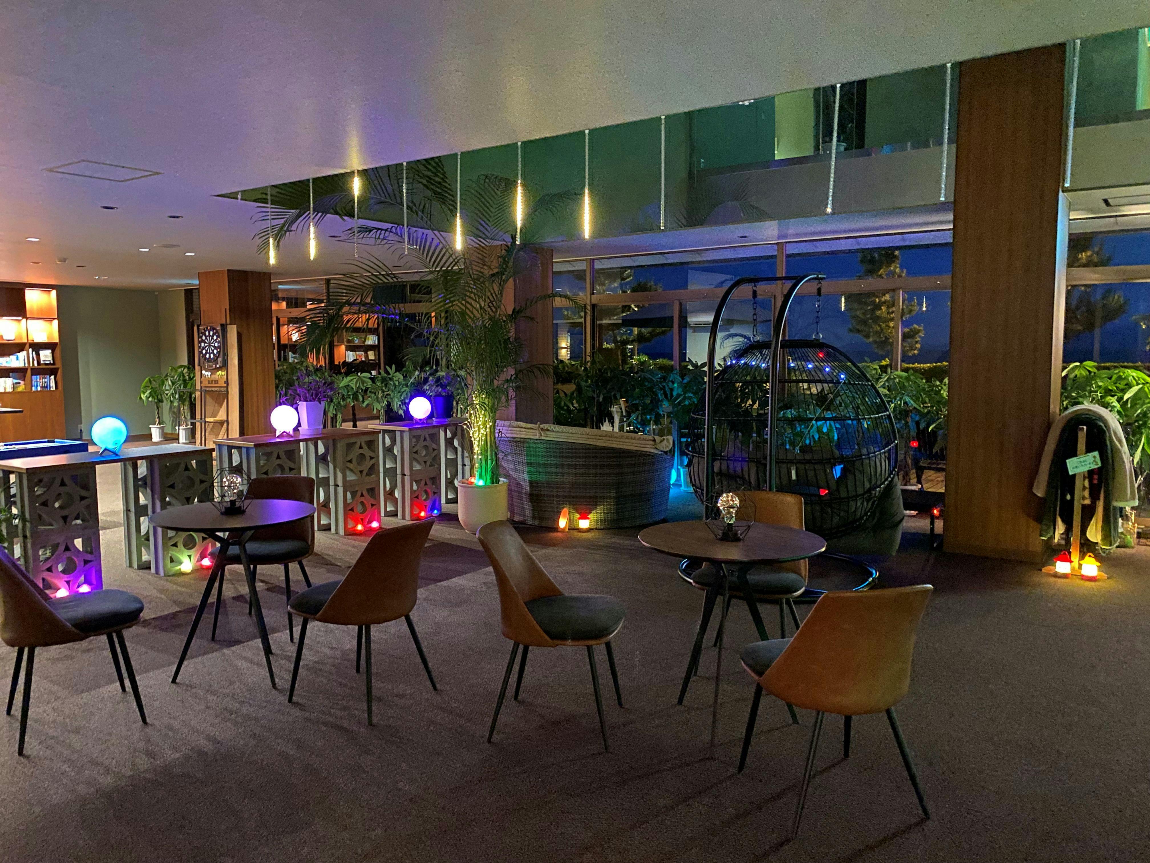 เลานจ์แอคทีฟ ช่วงกลางคืน