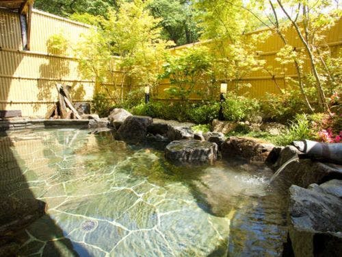 月の棟1階　光明の湯【露天風呂】