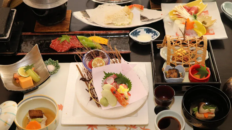 Nara Manyo Wakakusa no Yado Mikasa