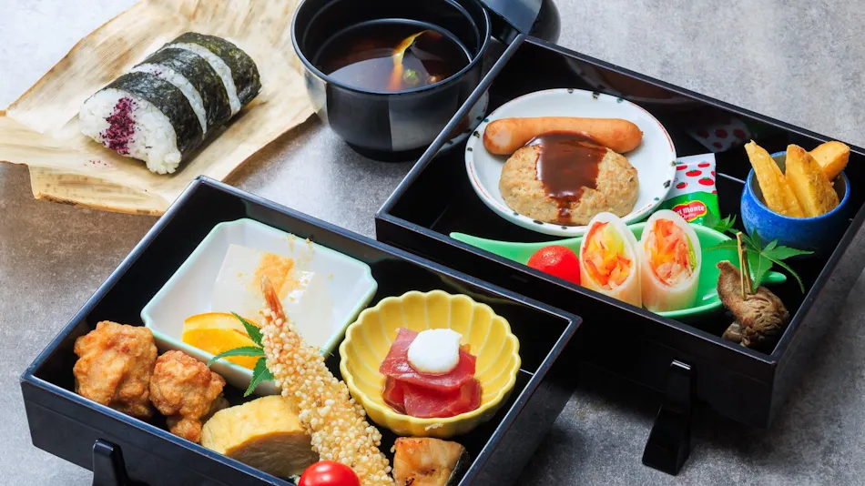 Nara Manyo Wakakusa no Yado Mikasa