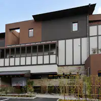 Yamazho - Vila - Tampak luar