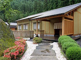 オーベルジュ楓乃木