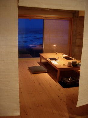里海邸 金波楼本邸 の空室状況を確認する 宿泊予約は 一休 Com