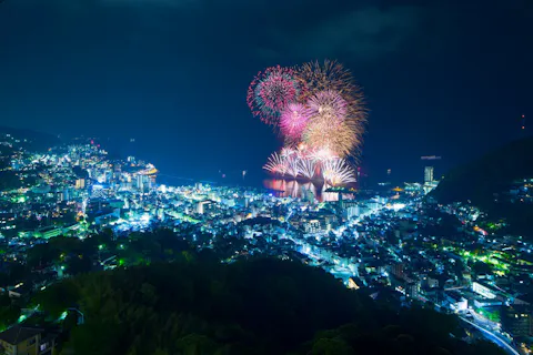 星野リゾート リゾナーレ熱海 熱海の花火大会もお部屋からご覧ください